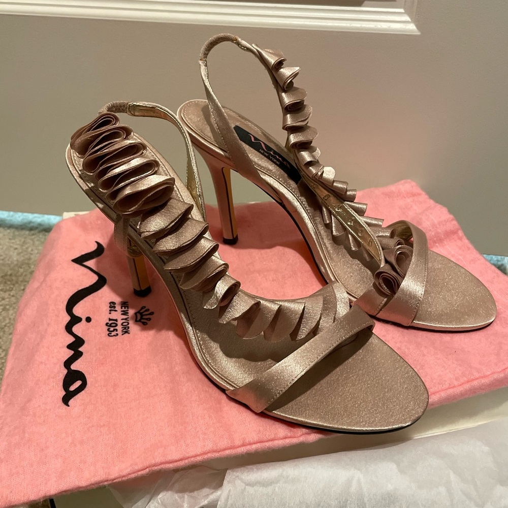 Nina Claudy Womens Satin Dressy Heels